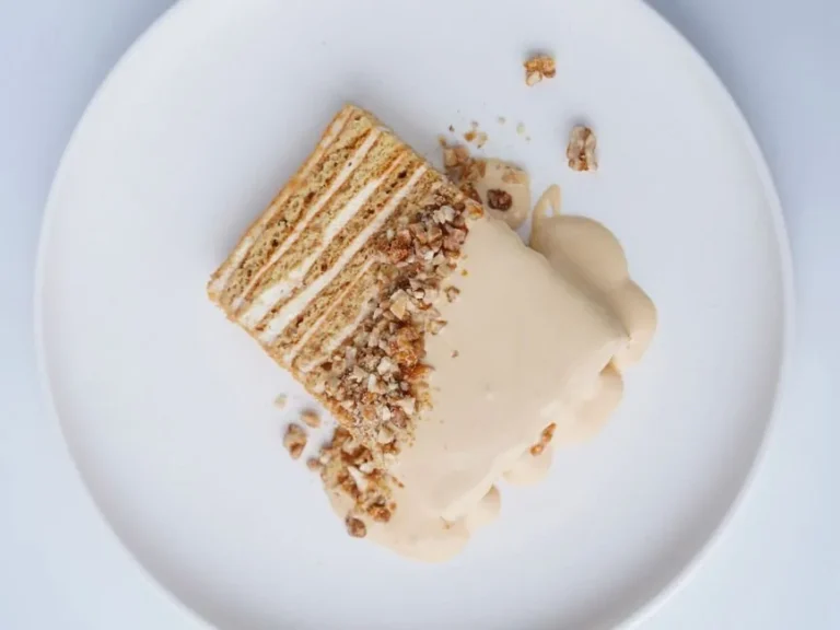 Russian Honey Cake (Medovik)
