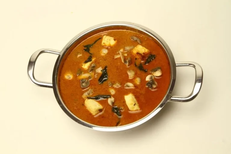 Spinach and Paneer Curry