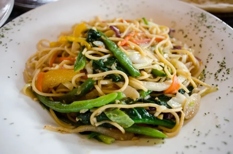 Togolese Stir-Fried Spaghetti