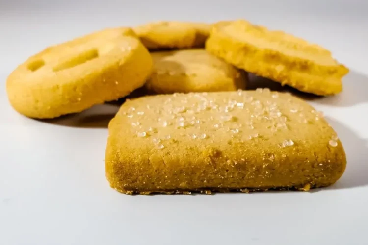 Tunisian Semolina Shortbread Cookies