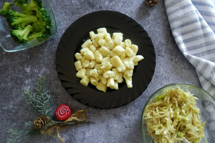 Soft Ukrainian-Style Flour Dumplings with Mushroom Gravy