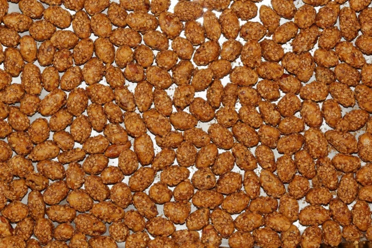 Uruguay-Style Caramel-Coated Peanuts