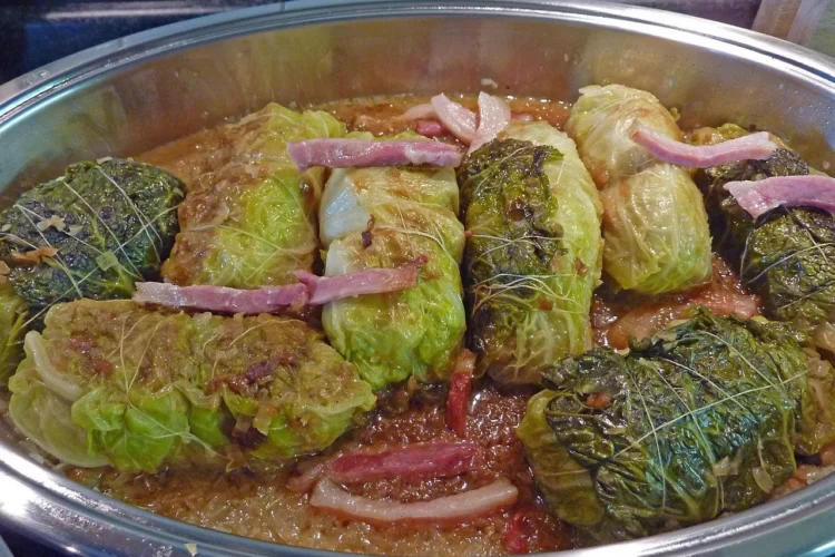Braised stuffed cabbage rolls
