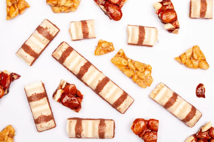 Sesame seed candy brittle pieces