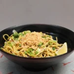 Thai tamarind stir-fried rice noodles with peanuts