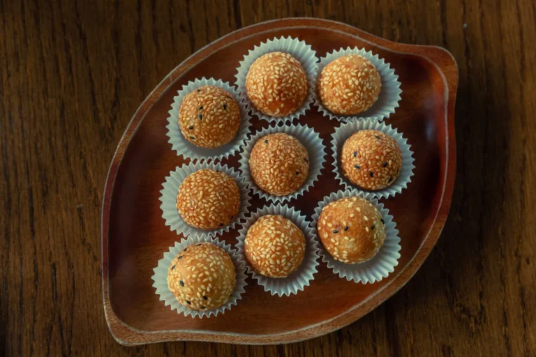 Crispy Sesame Rice Balls