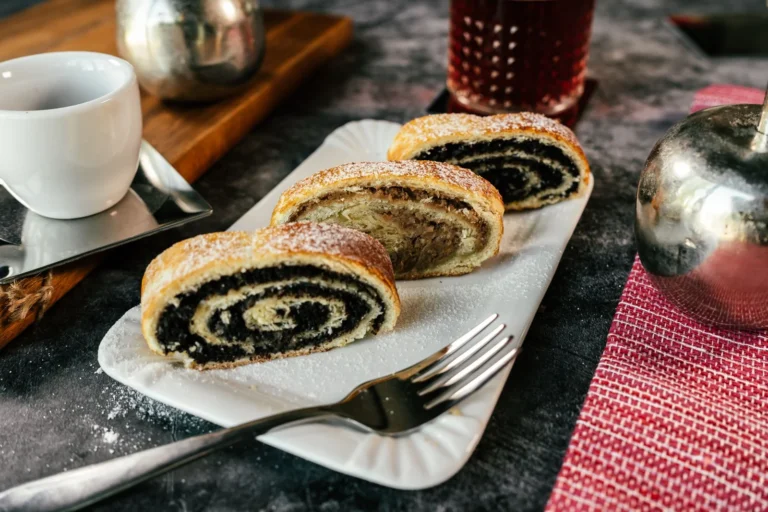 Hungarian Walnut Roll