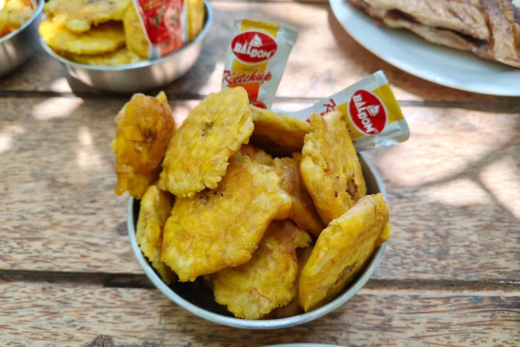 Puerto Rican Garlic Twice-Fried Green Plantains